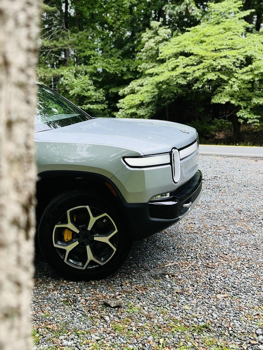 2022 Rivian R1T - Image 19 of 19