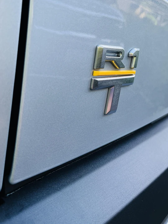 2022 Rivian R1T - Image 15 of 19