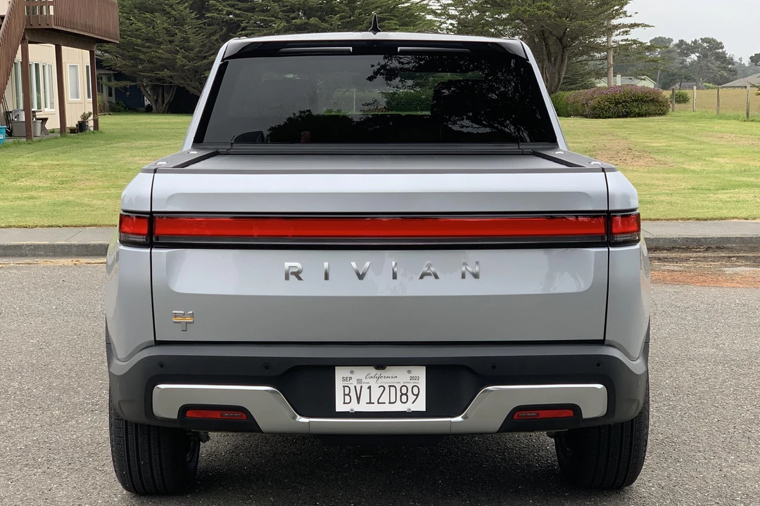 2022 Rivian R1T - Image 5 of 31