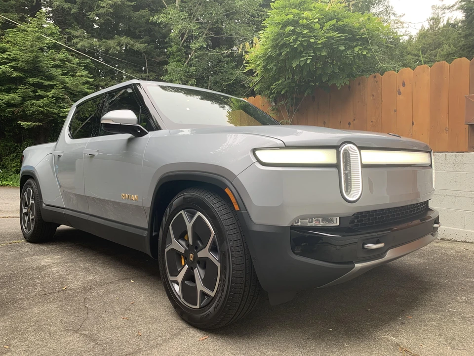 2022 Rivian R1T - Image 20 of 31