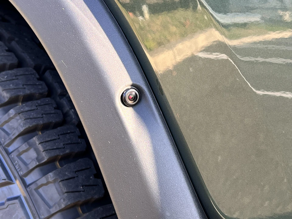 2022 Rivian R1T - Image 24 of 31