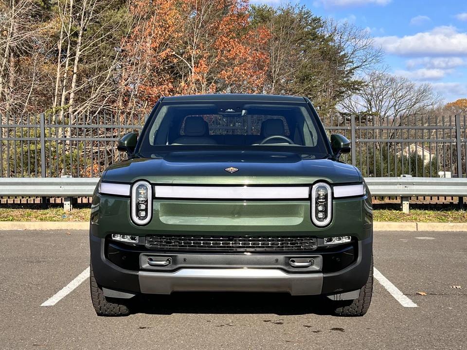 2022 Rivian R1T - Image 7 of 31
