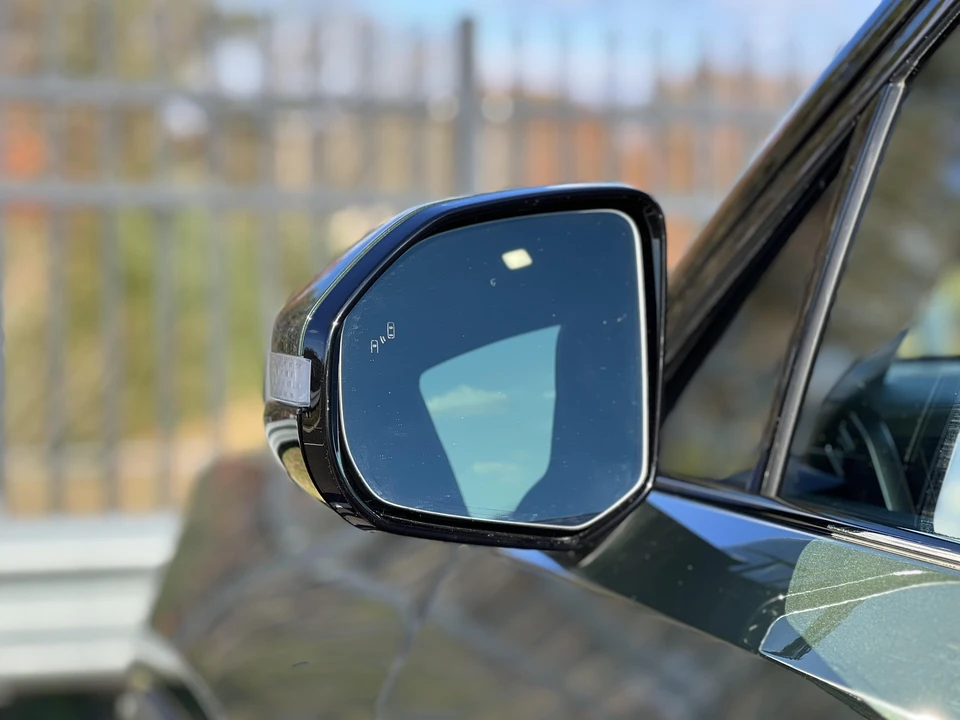 2022 Rivian R1T - Image 28 of 31