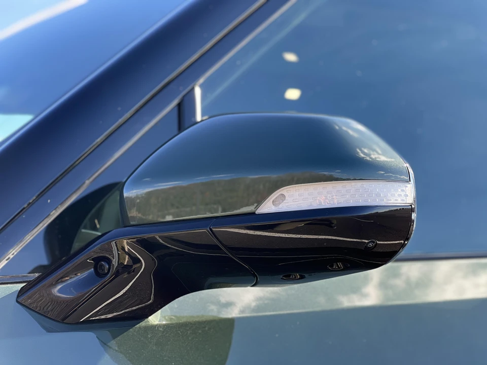 2022 Rivian R1T - Image 25 of 31