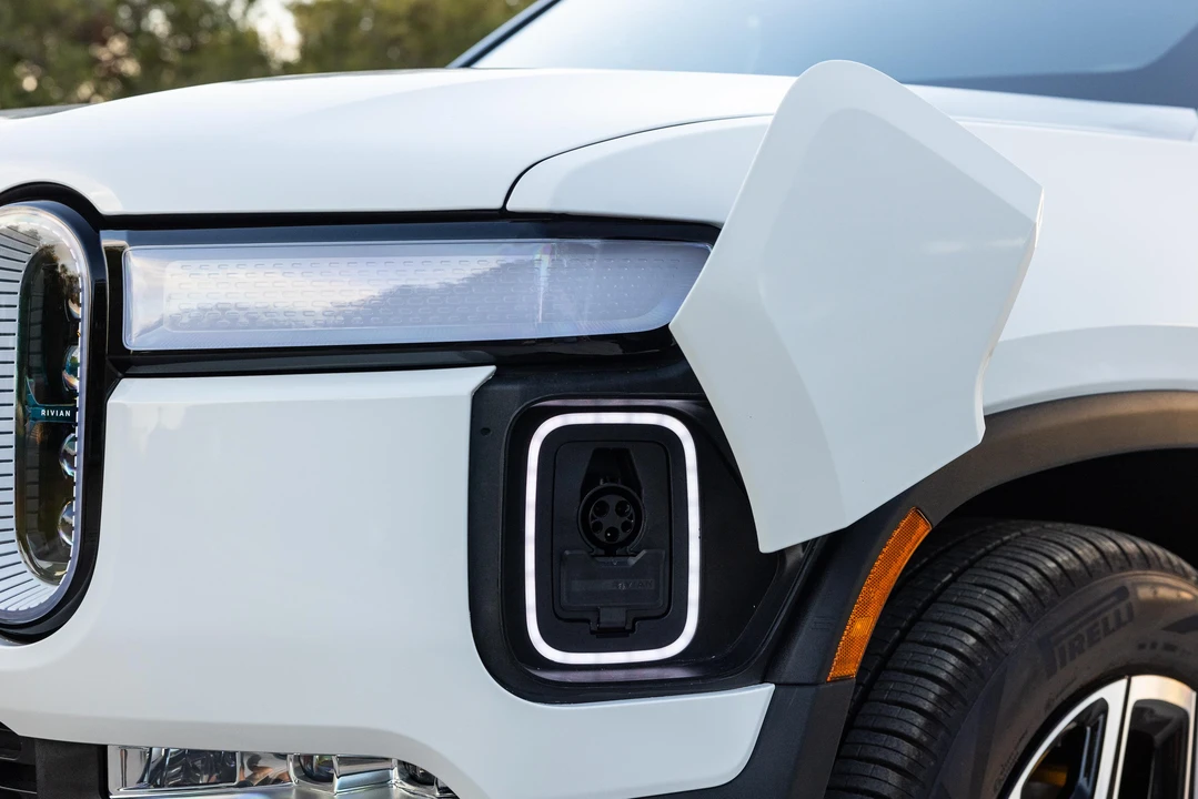 2022 Rivian R1T - Image 31 of 31