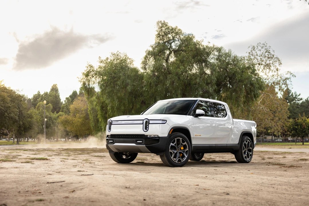 2022 Rivian R1T - Image 19 of 31