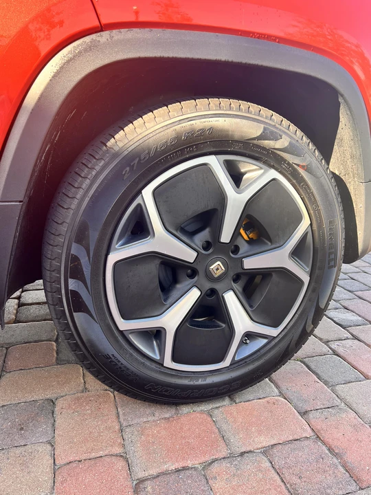 2022 Rivian R1T - Image 28 of 31
