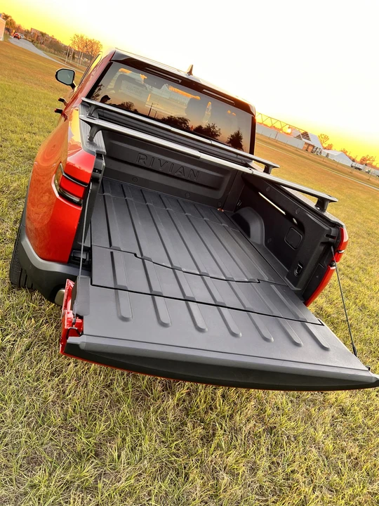 2022 Rivian R1T - Image 21 of 31