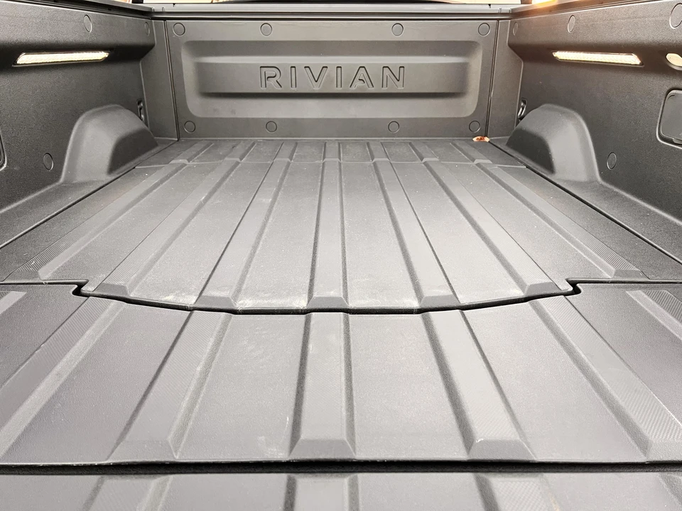 2022 Rivian R1T - Image 23 of 31