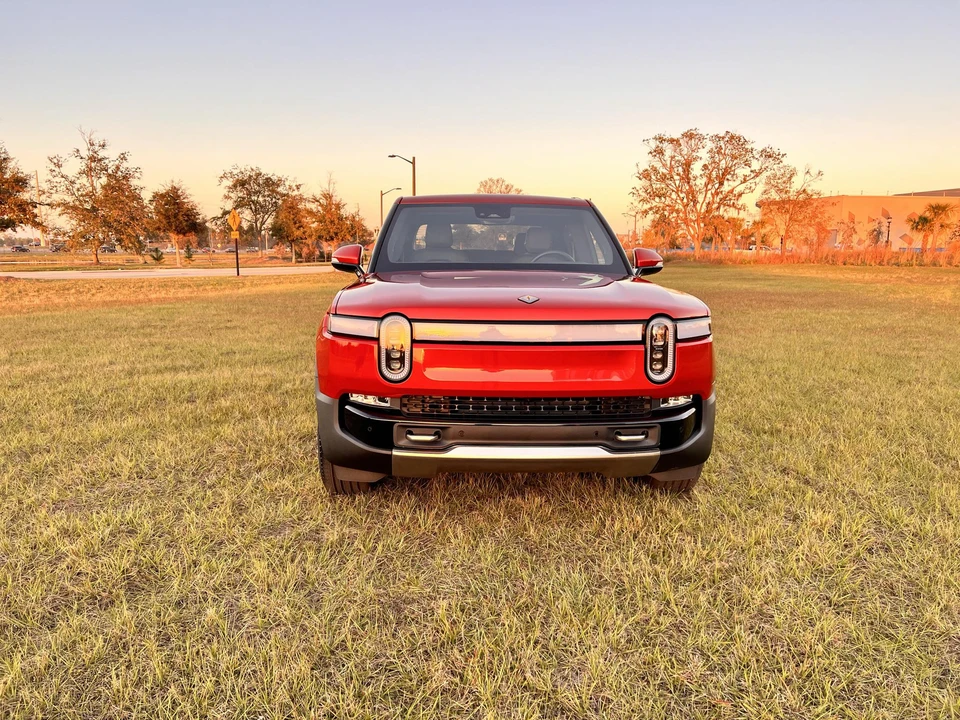 2022 Rivian R1T - Image 6 of 31
