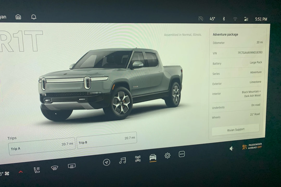 2022 Rivian R1T - Image 13 of 13