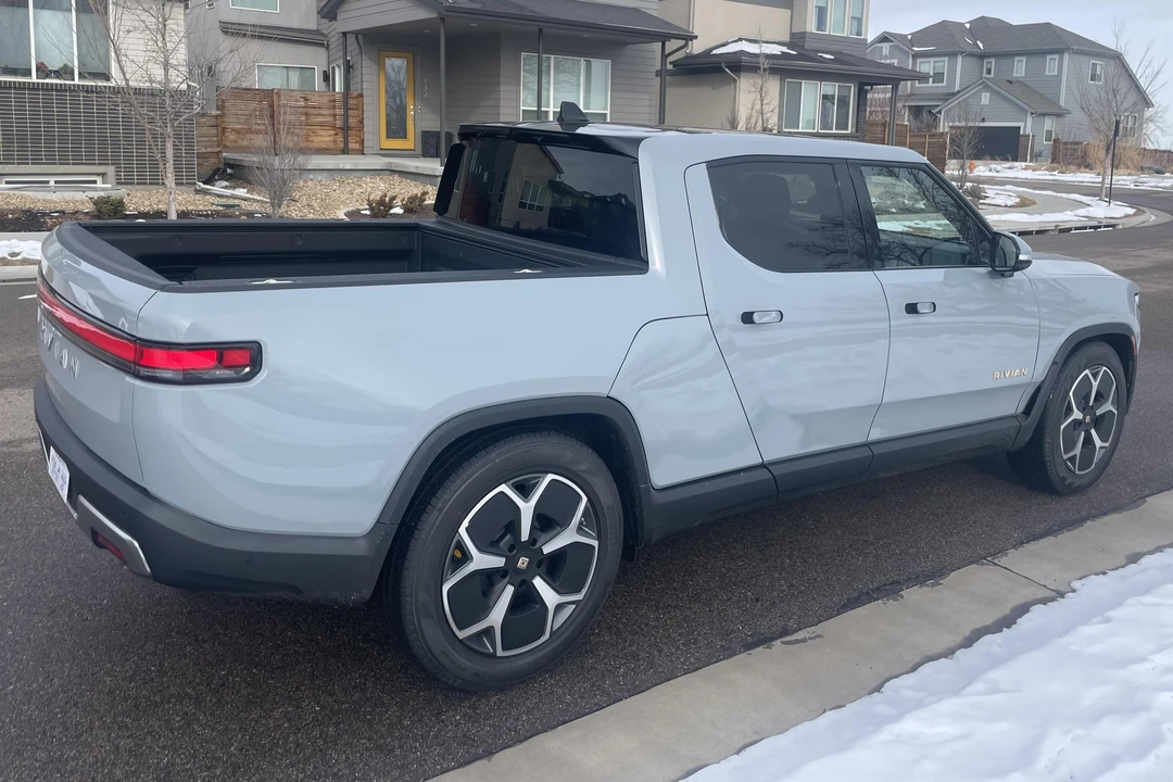 2022 Rivian R1T - Image 4 of 13