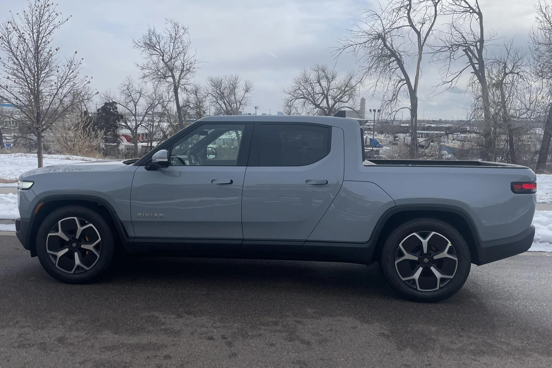 2022 Rivian R1T - Image 3 of 13