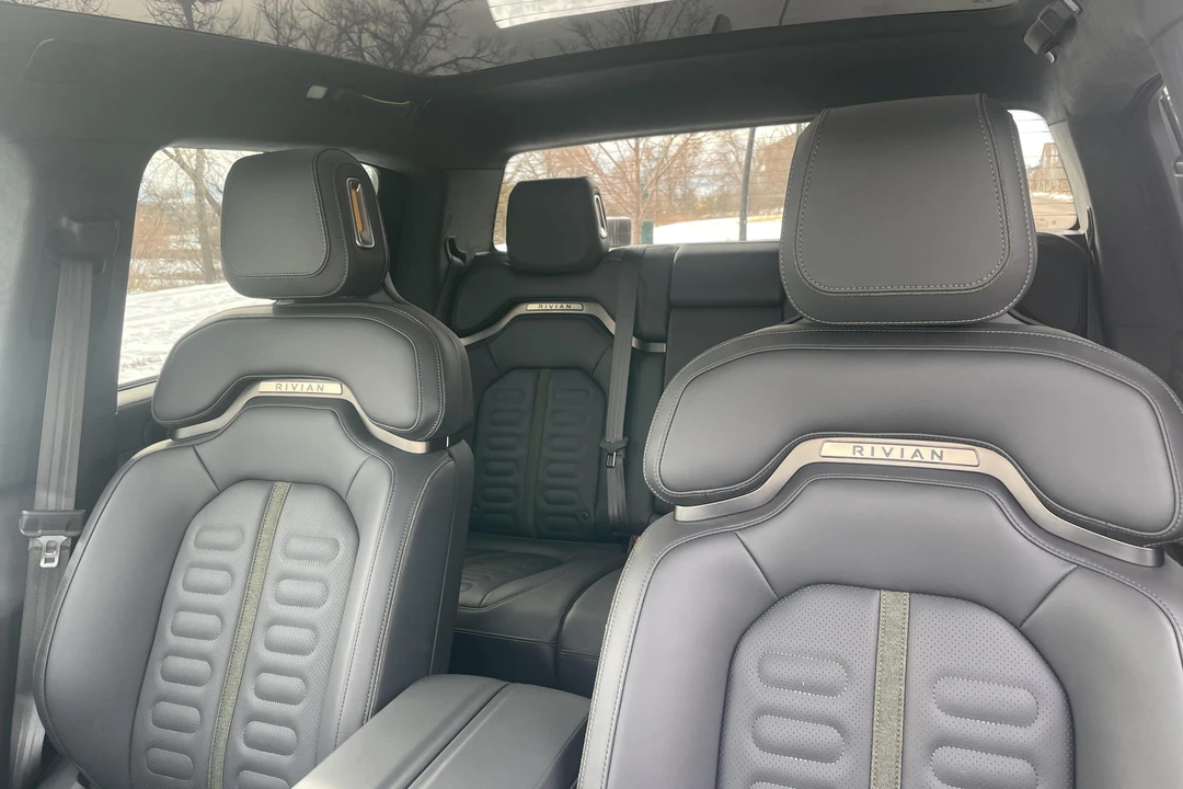2022 Rivian R1T - Image 11 of 13
