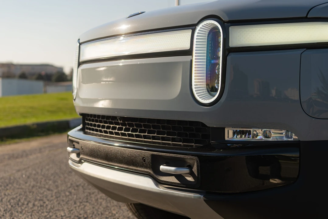 2022 Rivian R1T - Image 28 of 31
