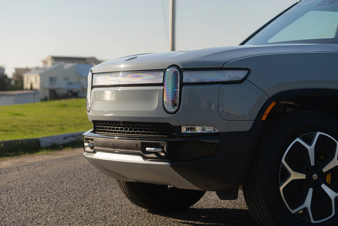 2022 Rivian R1T - Image 29 of 31