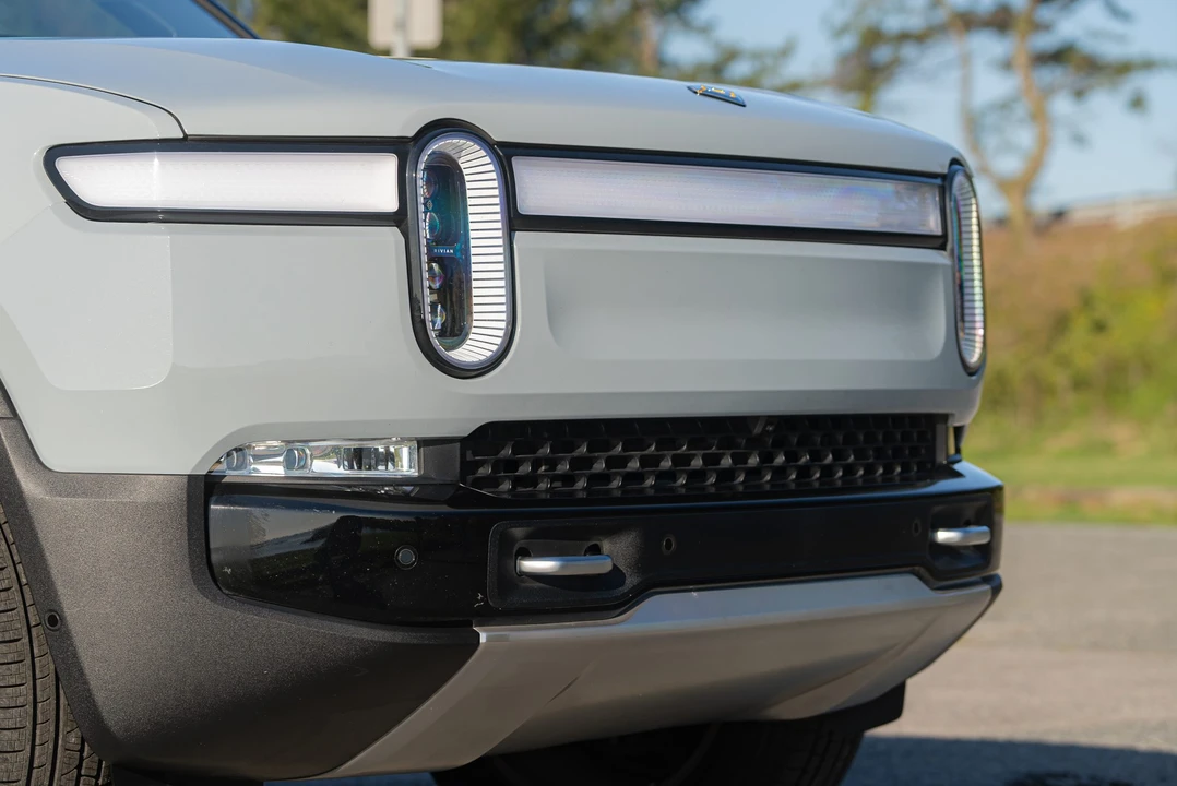 2022 Rivian R1T - Image 27 of 31
