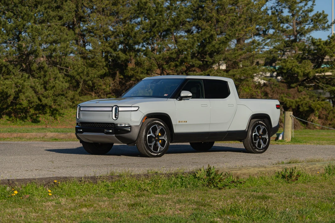2022 Rivian R1T - Image 6 of 31