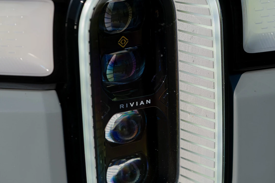 2022 Rivian R1T - Image 21 of 31