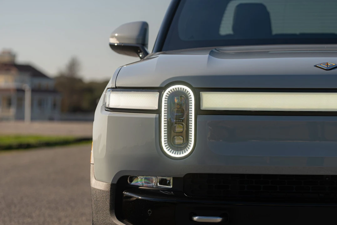 2022 Rivian R1T - Image 26 of 31