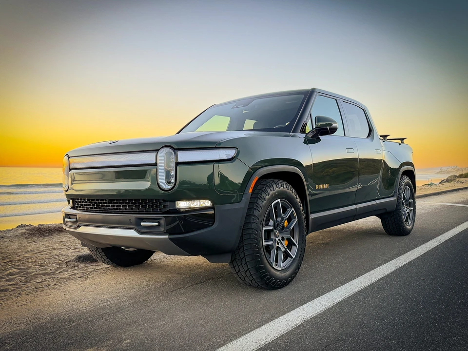 2022 Rivian R1T - Image 4 of 31