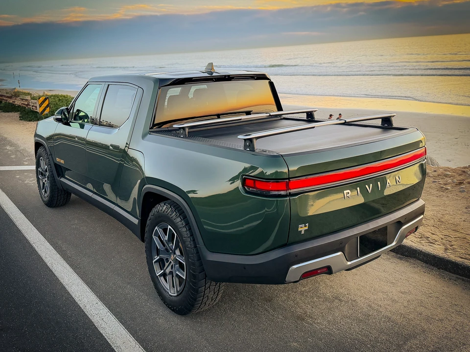 2022 Rivian R1T - Image 14 of 31