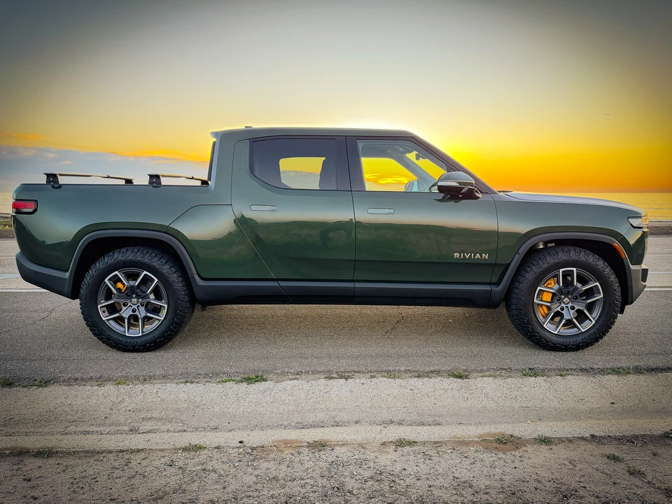 2022 Rivian R1T - Image 29 of 31