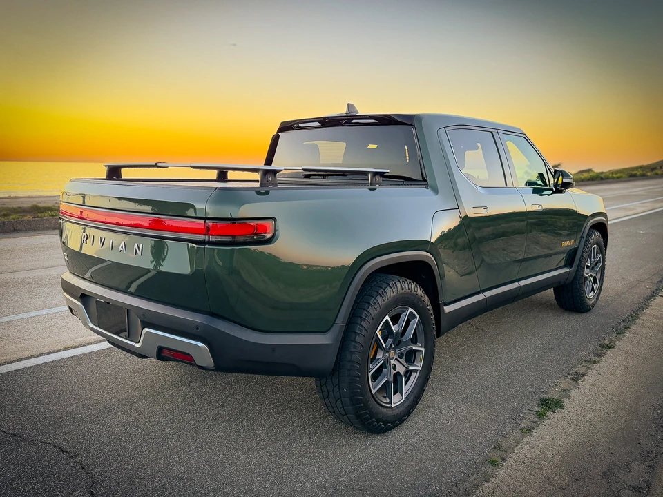 2022 Rivian R1T - Image 22 of 31