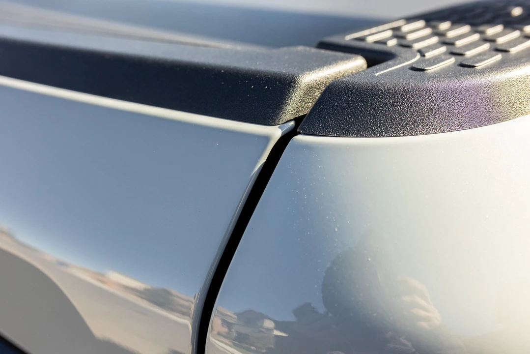 2022 Rivian R1T - Image 26 of 31