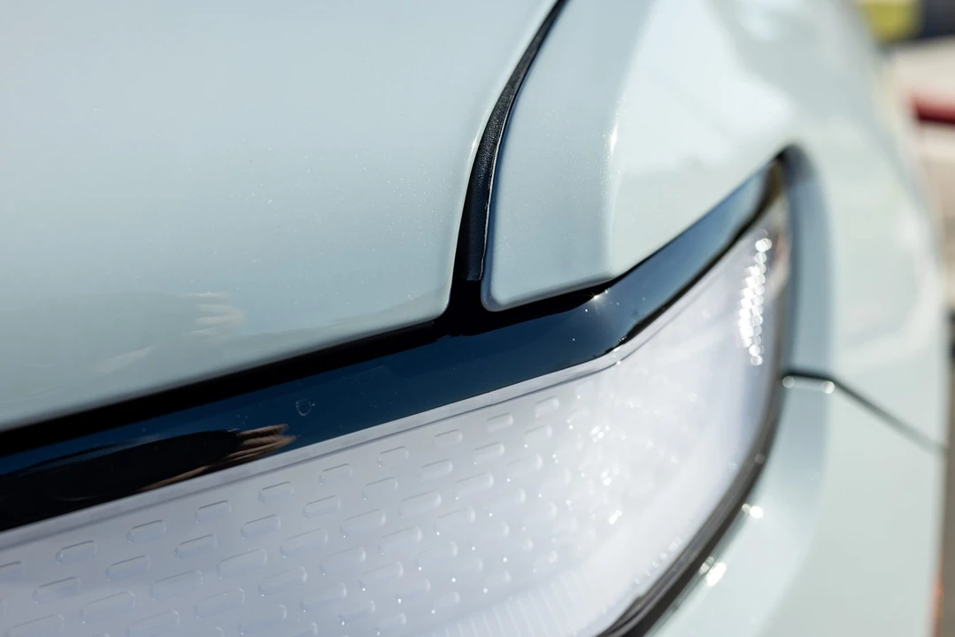 2022 Rivian R1T - Image 15 of 31