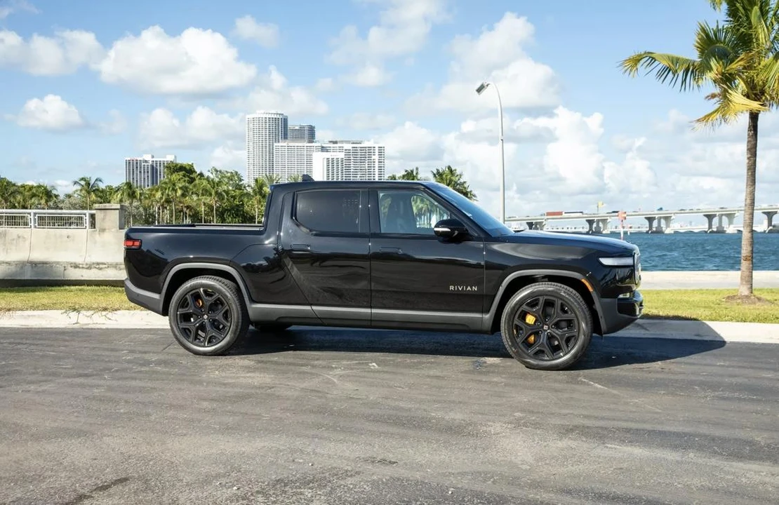 2022 Rivian R1T - Image 9 of 31