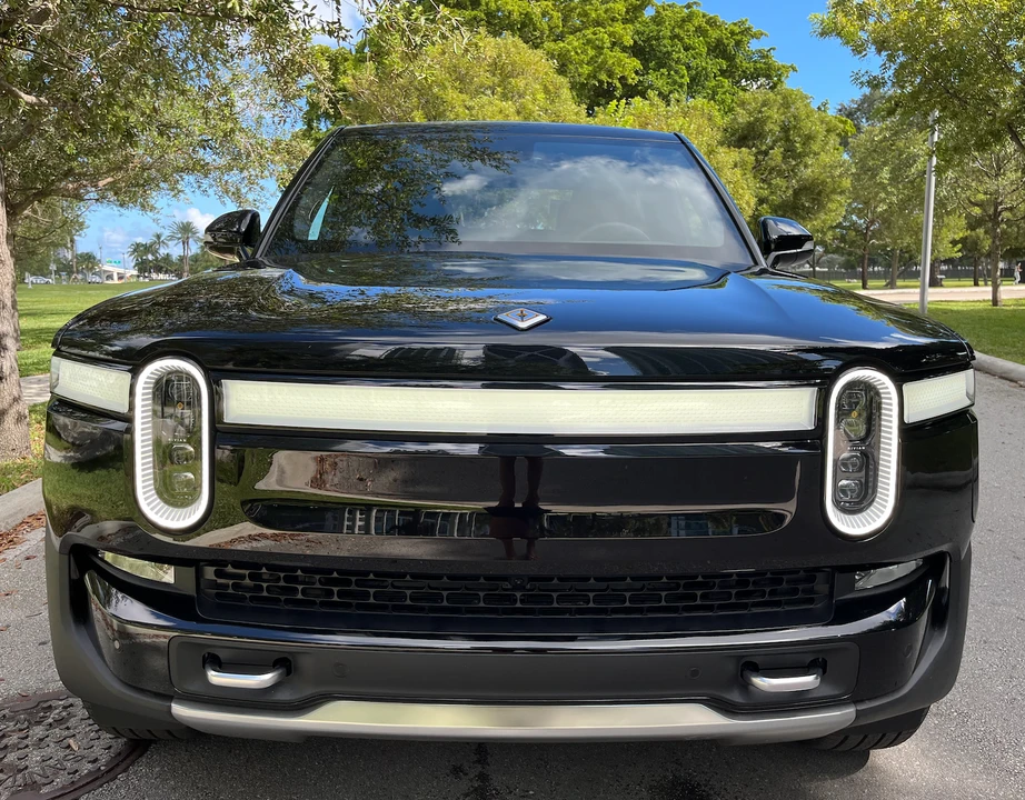 2022 Rivian R1T - Image 25 of 31