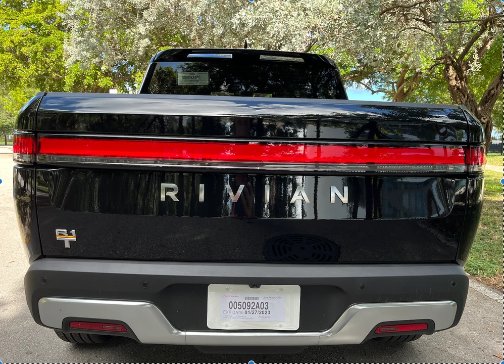 2022 Rivian R1T - Image 21 of 31