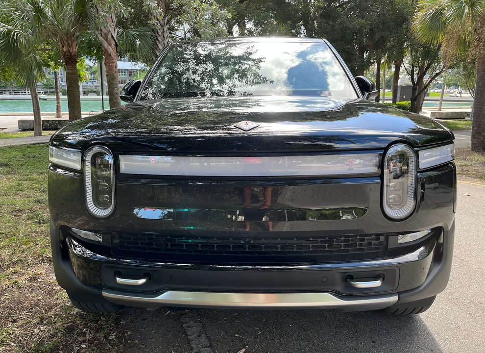 2022 Rivian R1T - Image 11 of 31