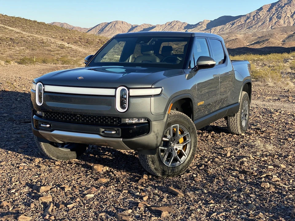2022 Rivian R1T - Image 5 of 31