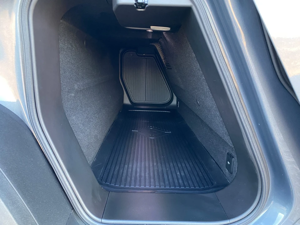2022 Rivian R1T - Image 29 of 31
