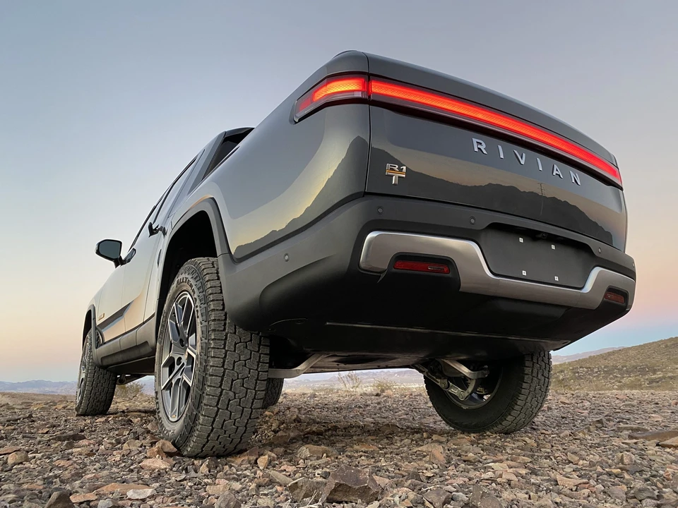2022 Rivian R1T - Image 23 of 31