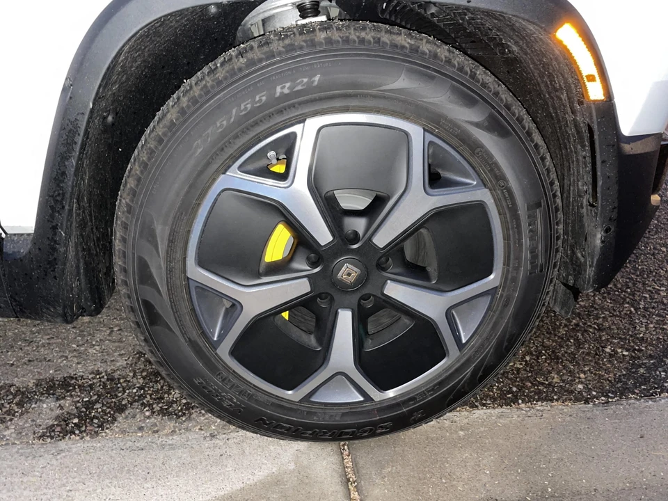 2022 Rivian R1T - Image 21 of 31