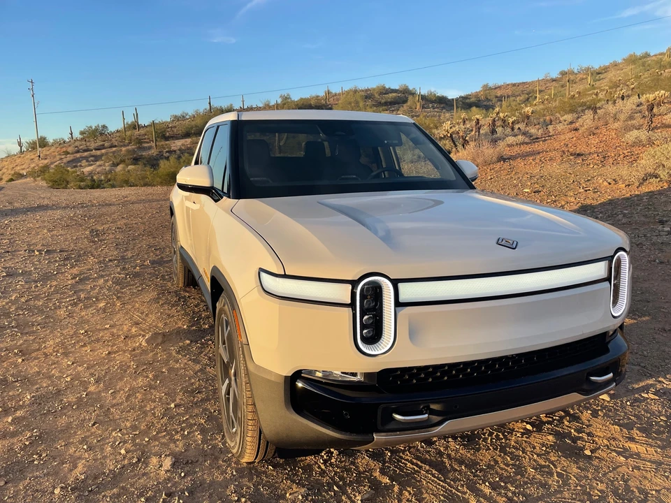 2022 Rivian R1T - Image 6 of 31