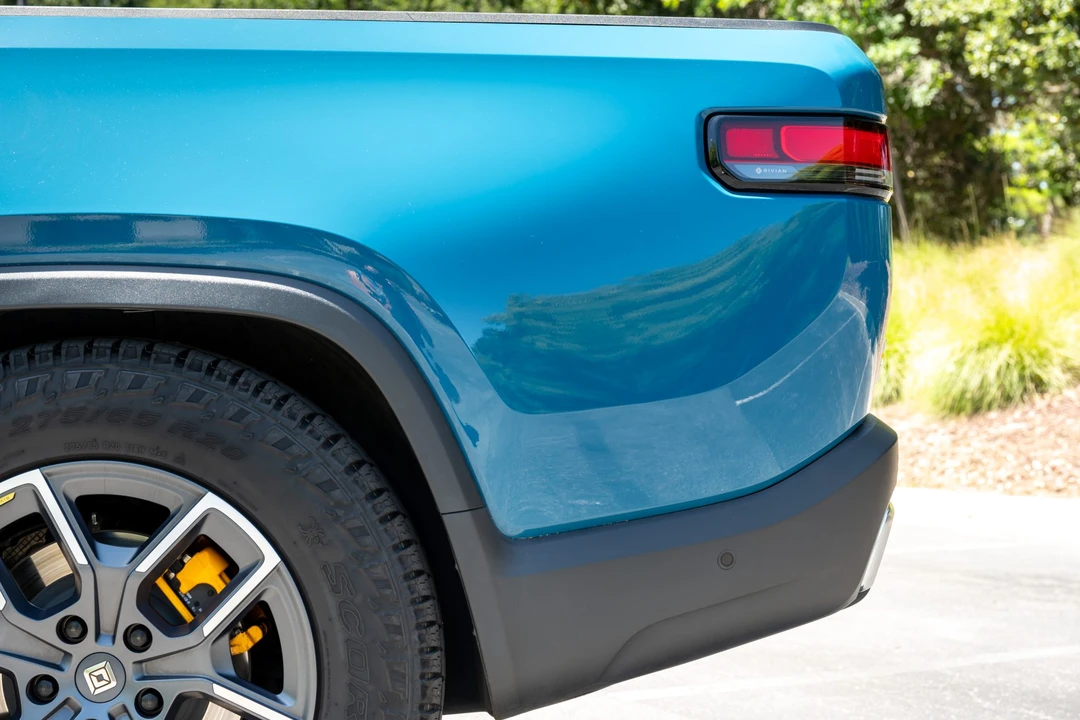 2022 Rivian R1T - Image 16 of 31