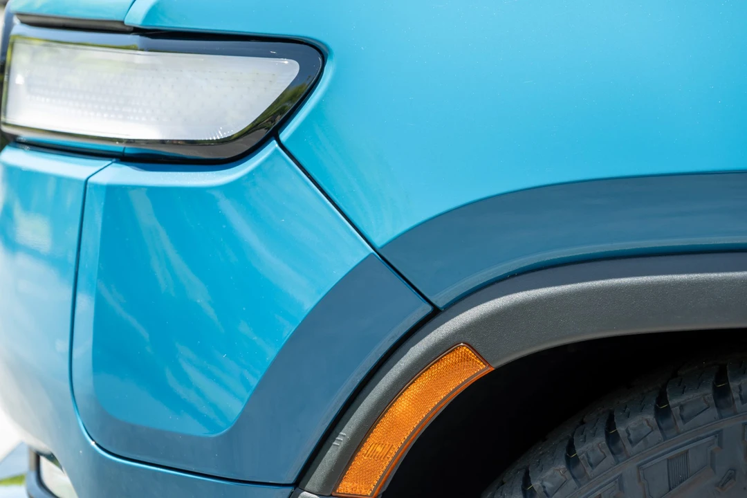 2022 Rivian R1T - Image 13 of 31