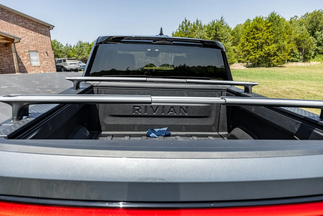 2022 Rivian R1T - Image 17 of 31