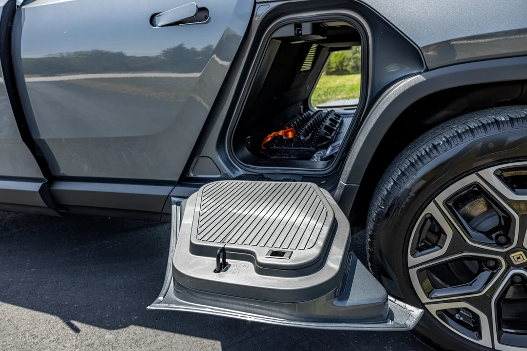 2022 Rivian R1T - Image 28 of 31