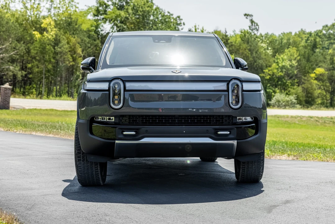 2022 Rivian R1T - Image 10 of 31