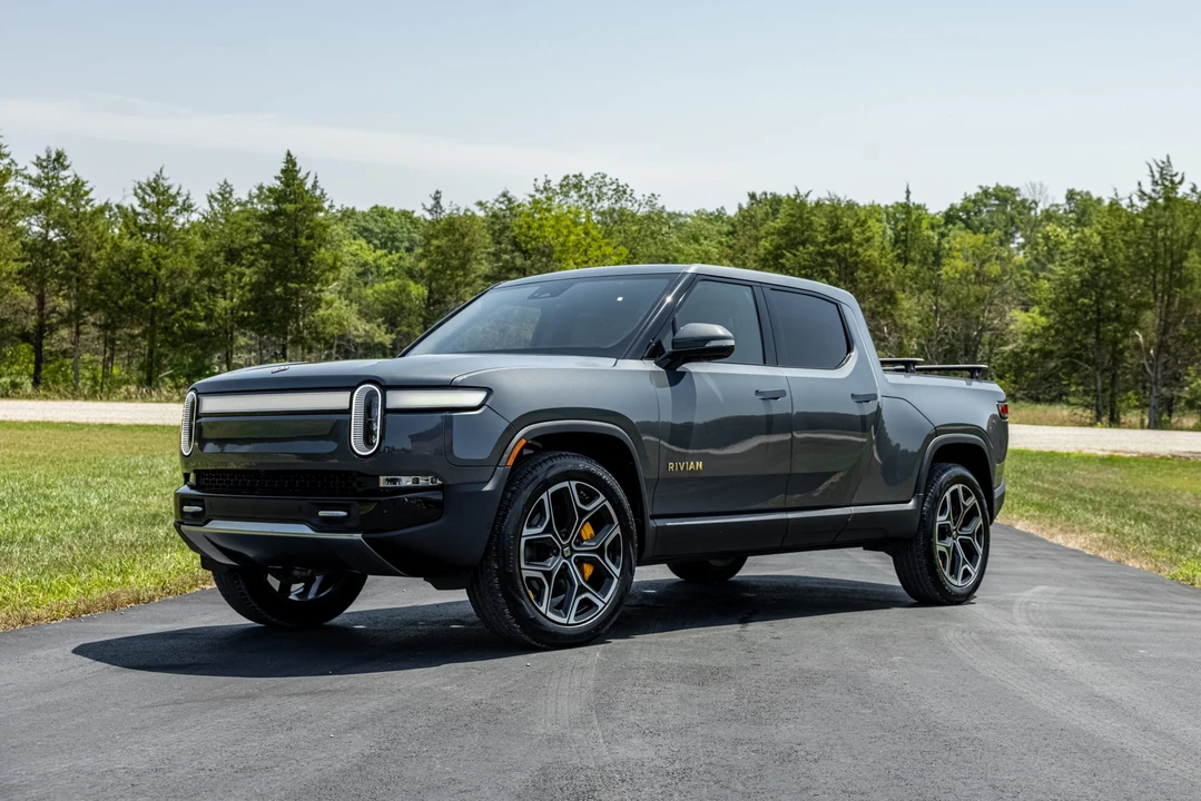 2022 Rivian R1T - Image 3 of 31
