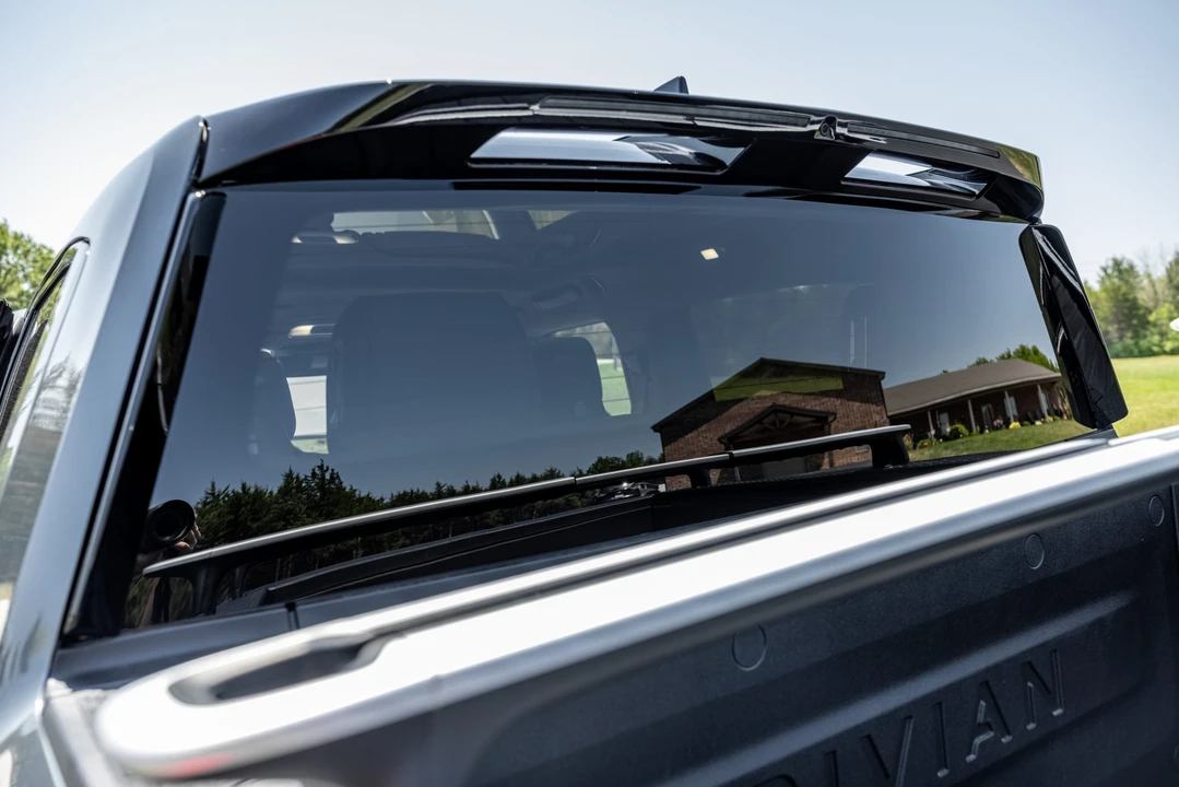2022 Rivian R1T - Image 19 of 31