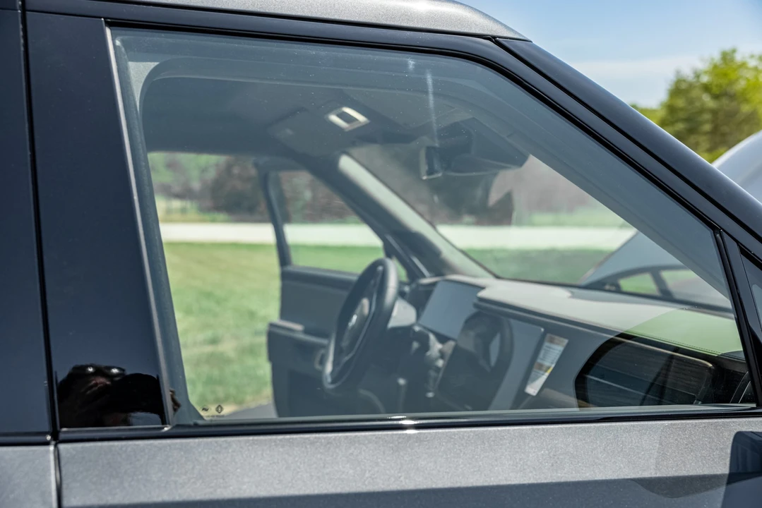 2022 Rivian R1T - Image 26 of 31