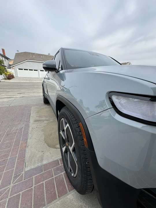 2022 Rivian R1T - Image 18 of 31
