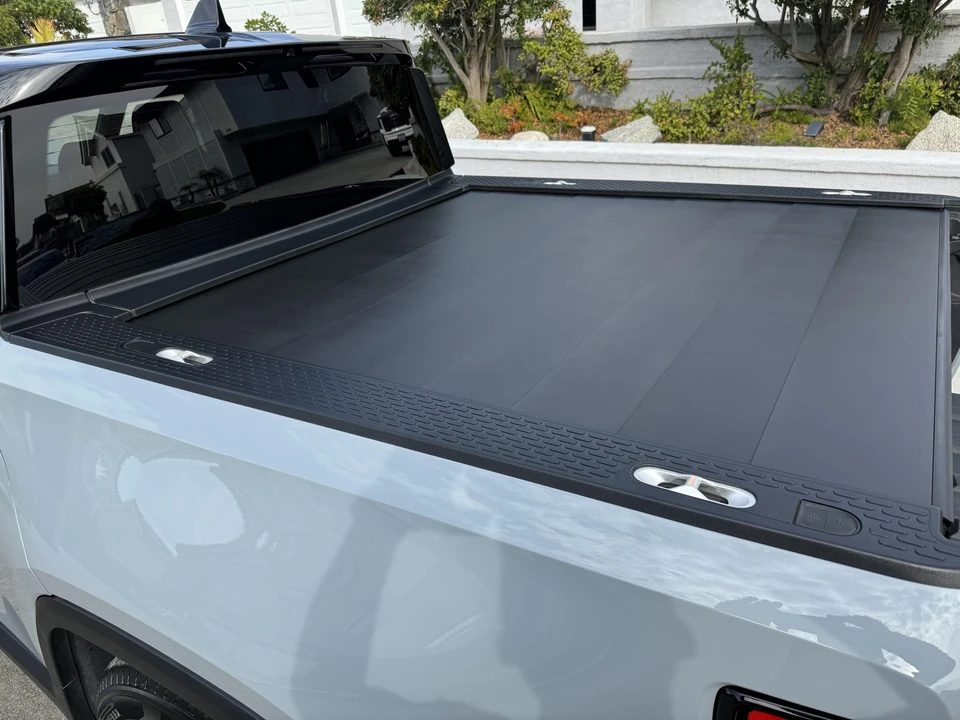 2022 Rivian R1T - Image 28 of 31