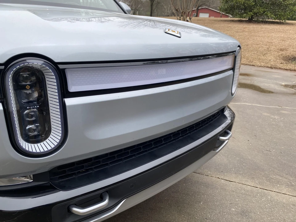 2022 Rivian R1T - Image 18 of 31